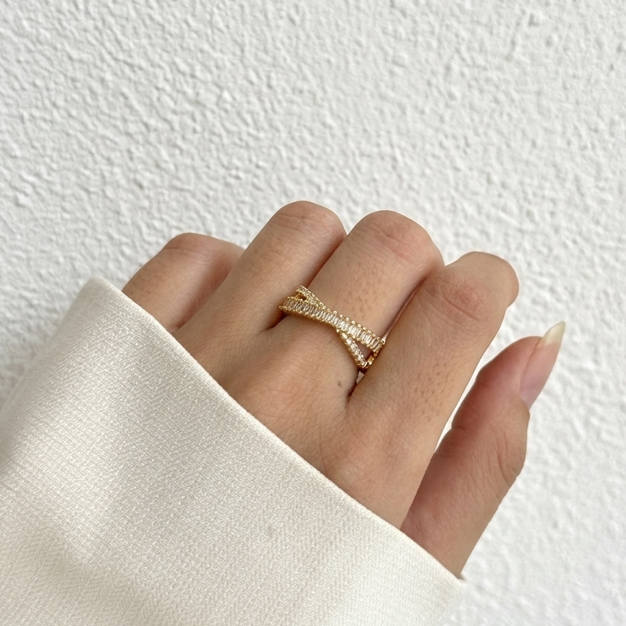 Gissora Ring (adjustable)