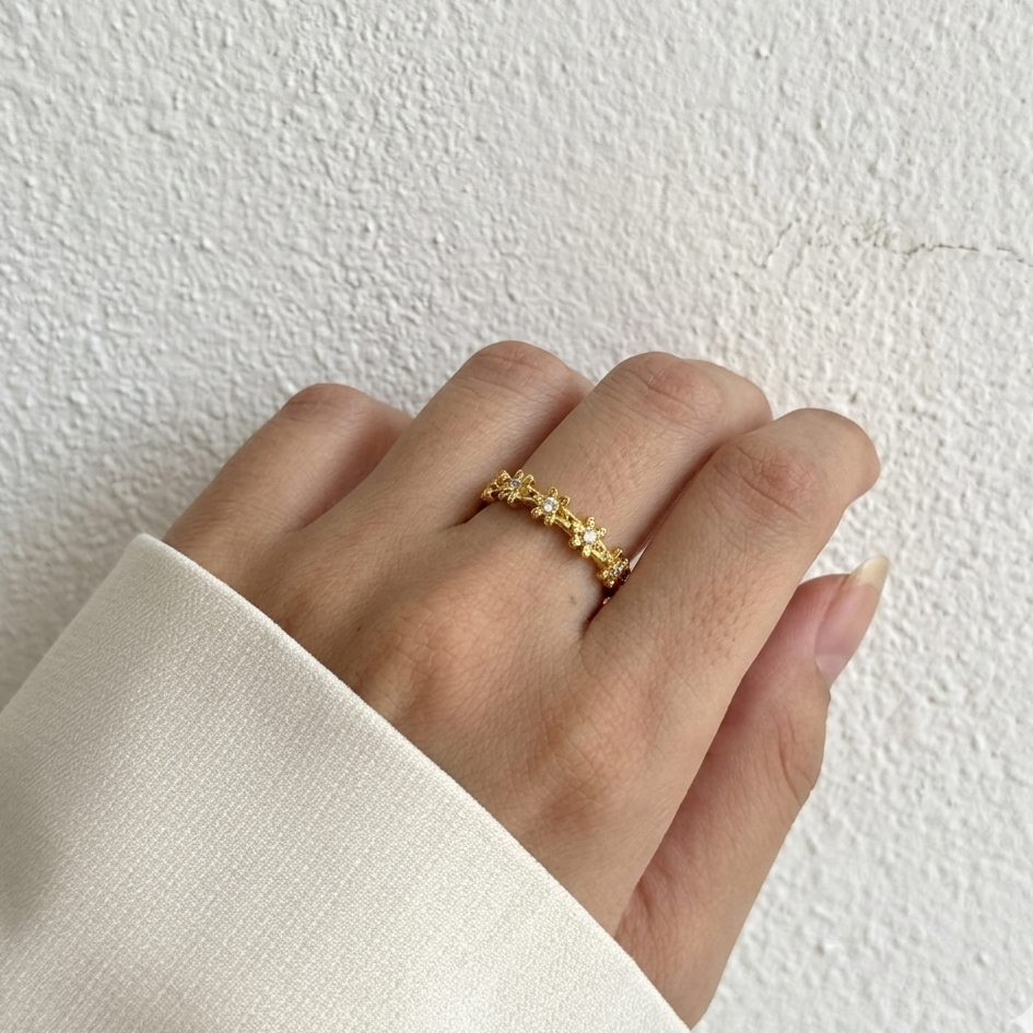Inaya Ring (adjustable)