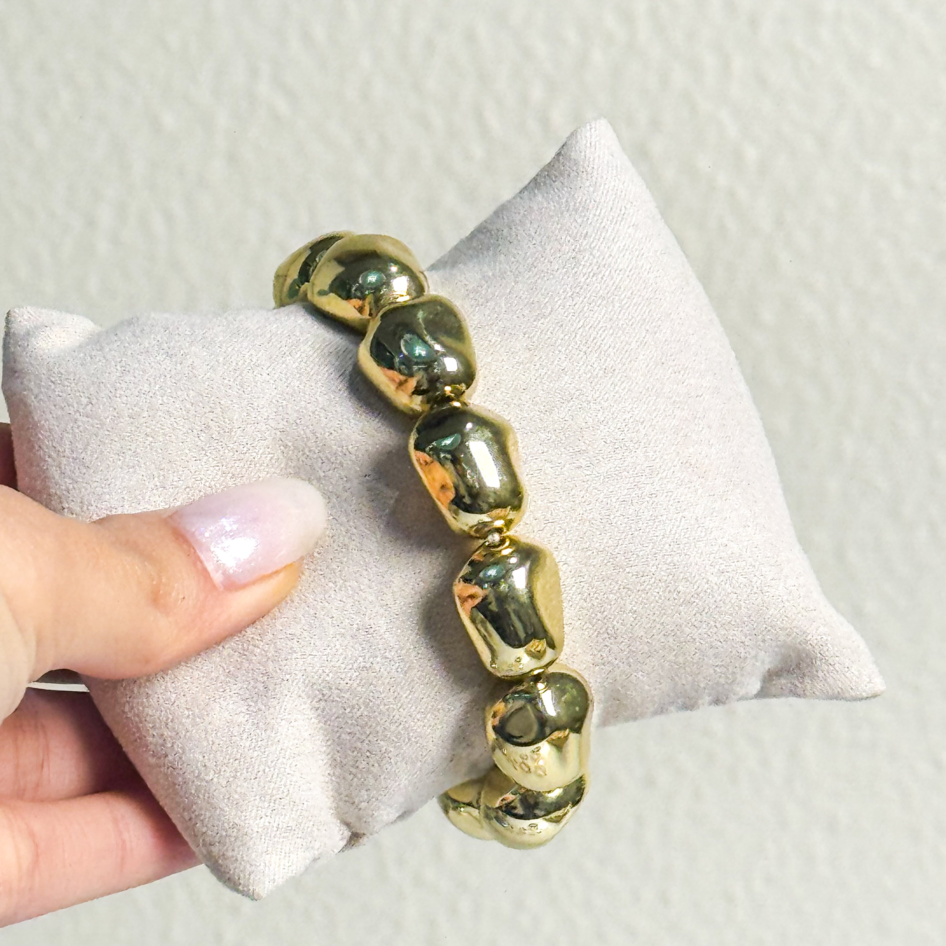 Trendy Gold Stretchable Bracelet (set of 1)