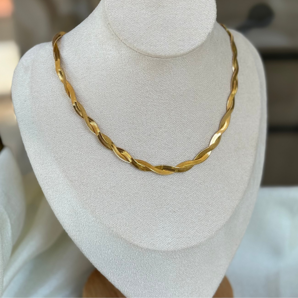 Claudia Necklace