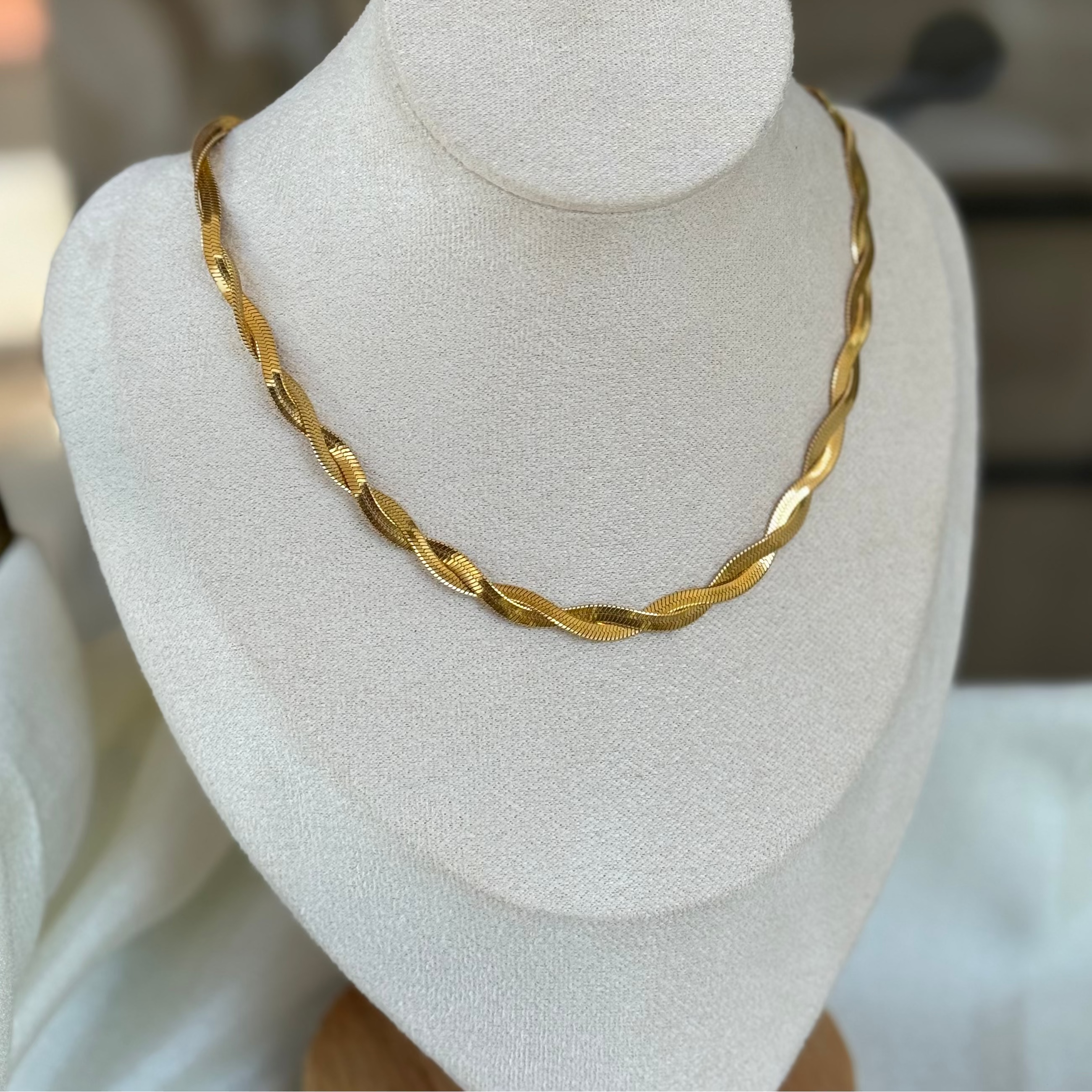 Claudia Necklace