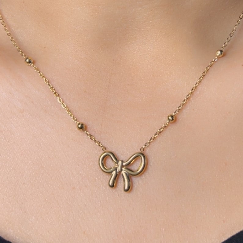 Darling Bow Necklace