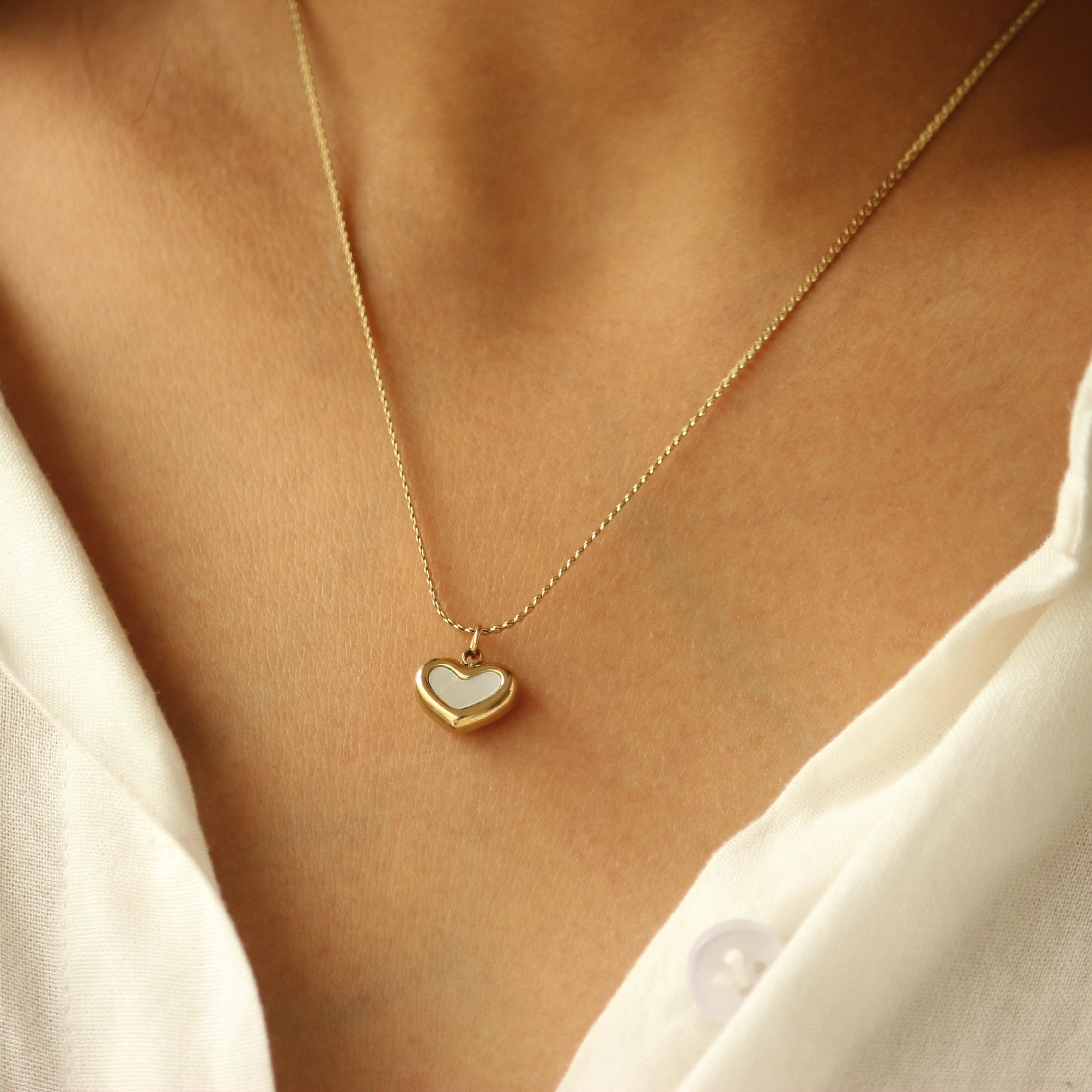 Samantha Necklace (White)