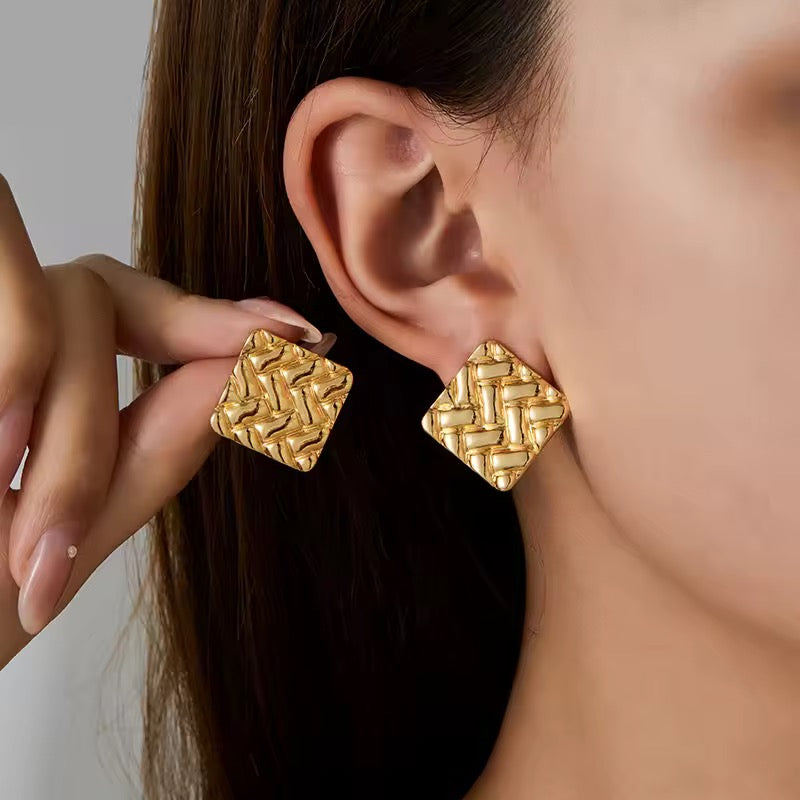 Lara Earrings