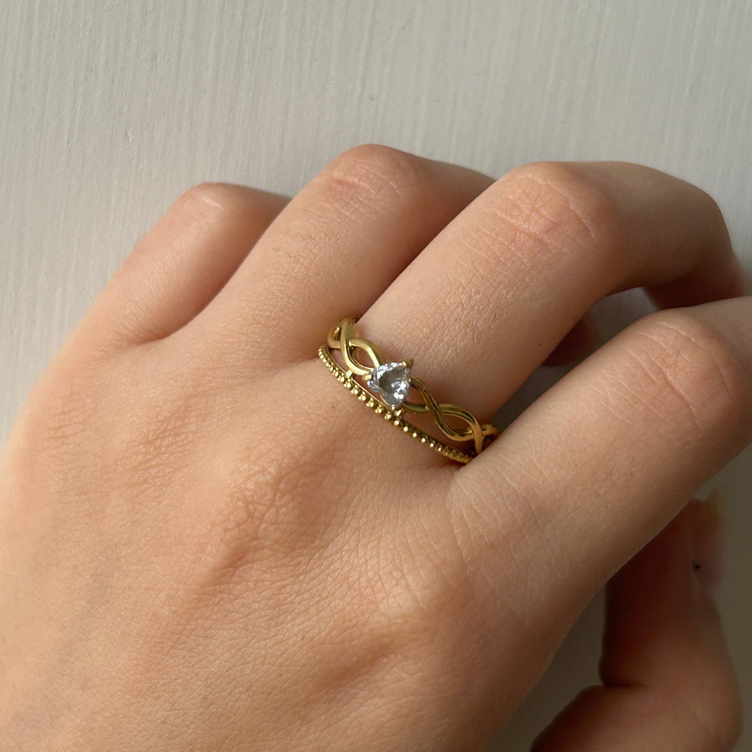 Evi Heart Ring