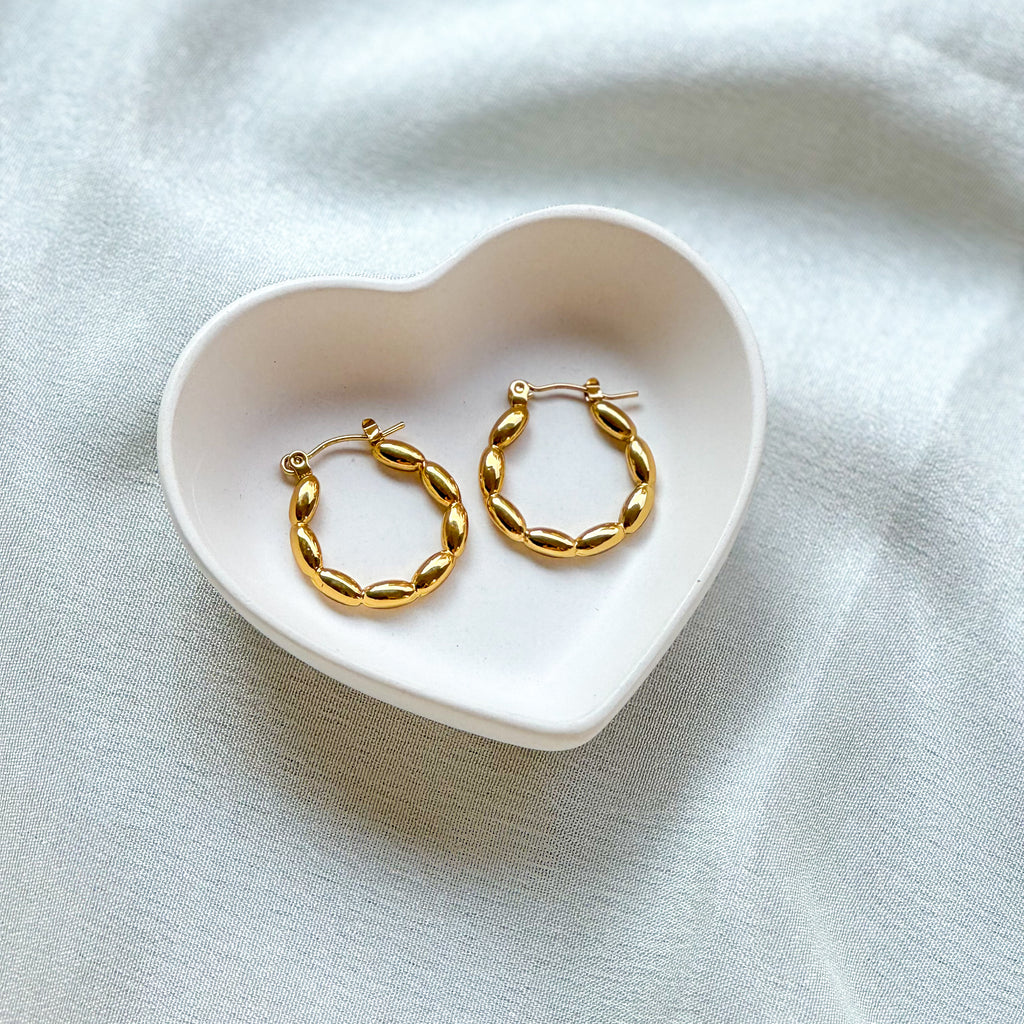 Liza Hoops